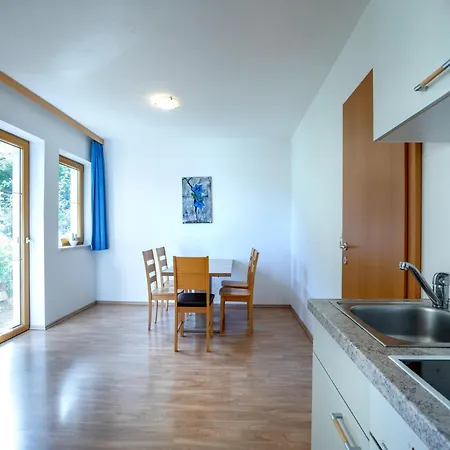 Neustift Near Stubai Glacier Skiing, Cleaning Included דירה *
